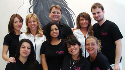 da sinistra a destra: Marina, Mika, Valentina, Jessica, Valentina, Nena, Silvia e Luigi