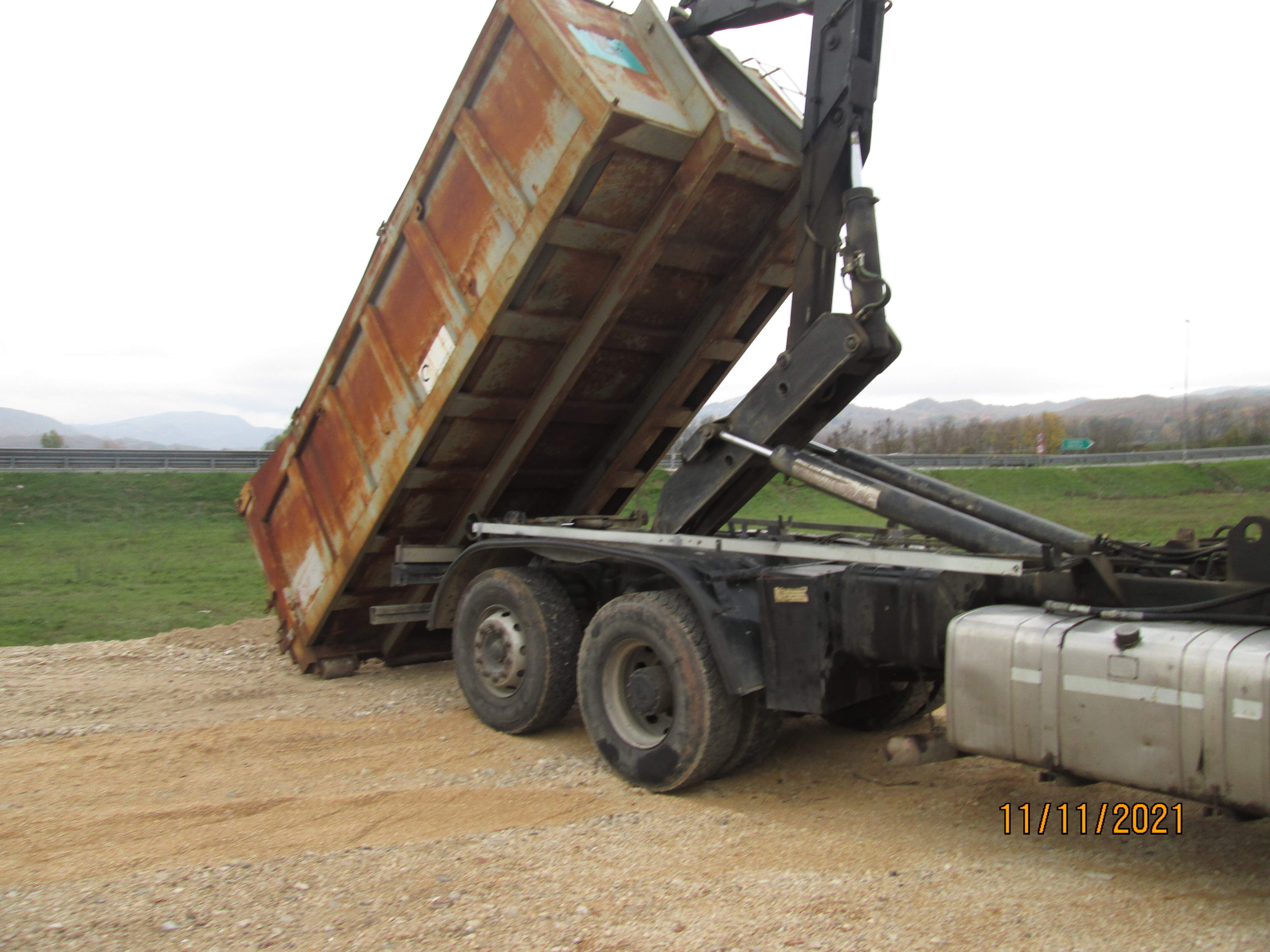 VOLVO F 12 20