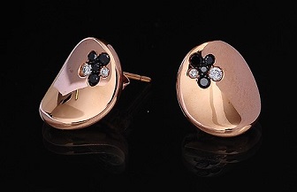 In Pink Gold 18 Kt an Black and White Diamonds Ct 0,40