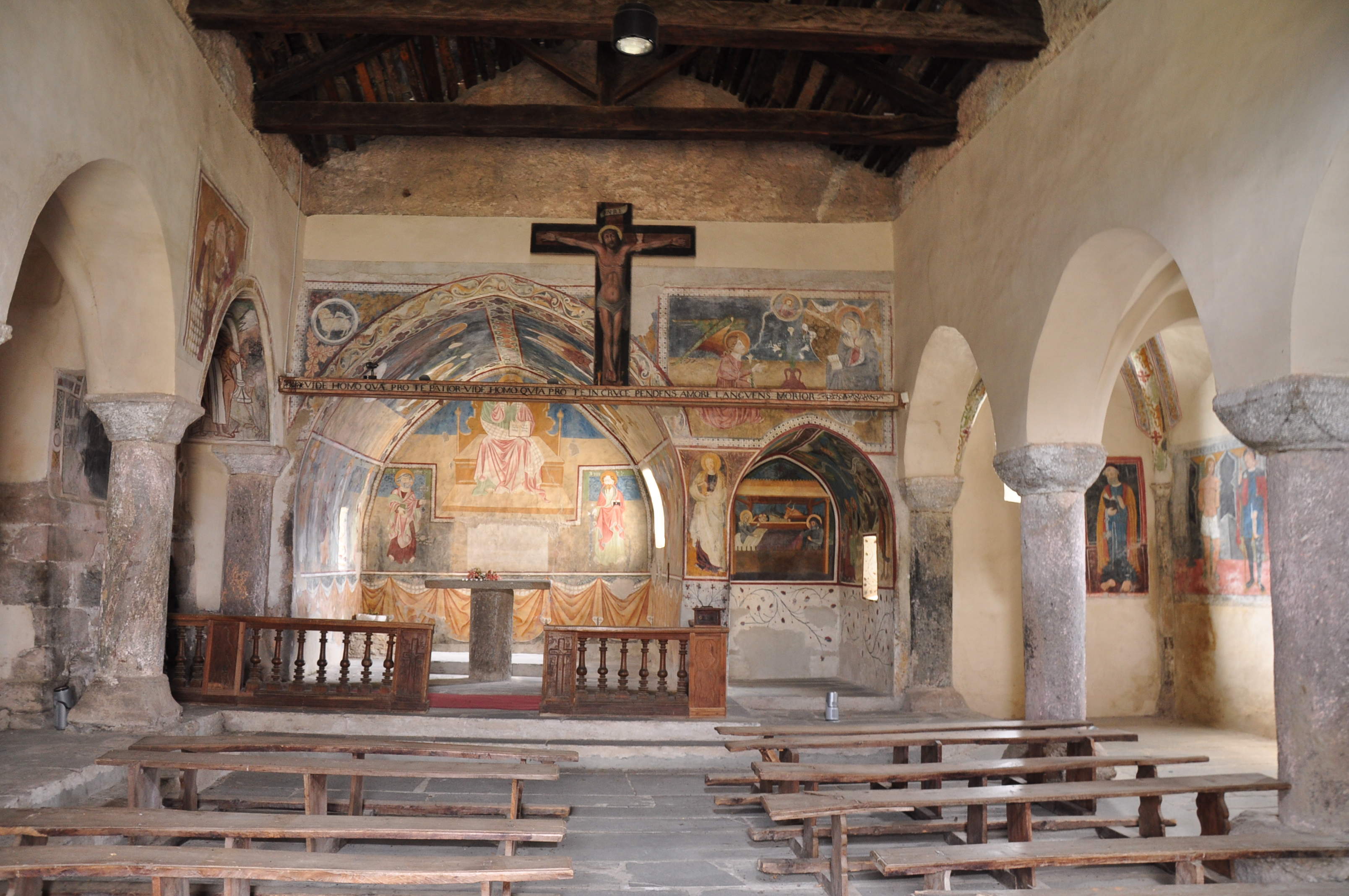 altare Chiesa di San Peyre (loc. Stroppo)