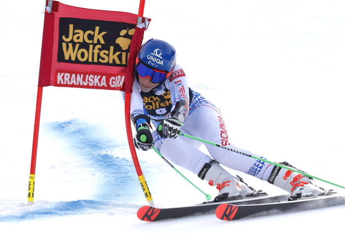 VIDEO Petra Vlhova vince lo slalom di Kranjska Gora, che 