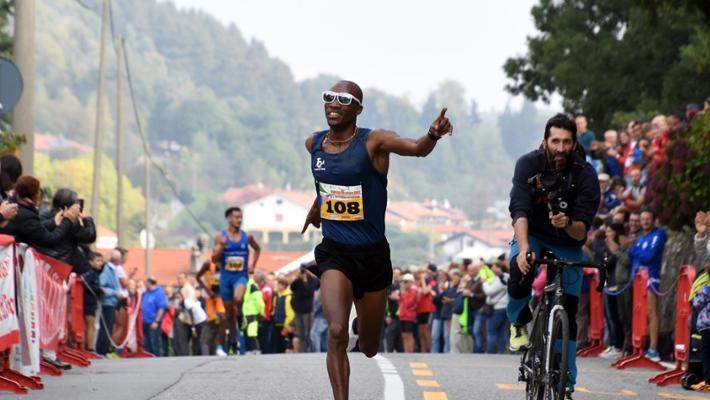 Il burundiano Egide Ntakarutimana correrà il 27 novembre a Bagheria per sfidare il primatista italiano dei 10 km e  campione italiano di mezza maratona Yoanes Chiappinelli.