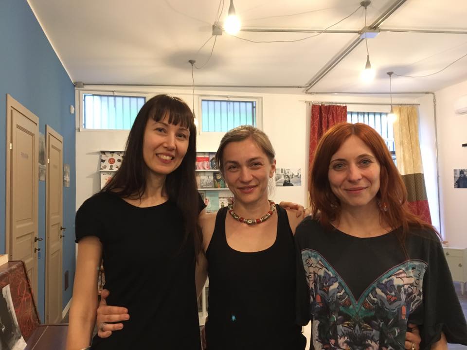 Simona con le libraie, Michela Mancarella ed Erica Guzzo