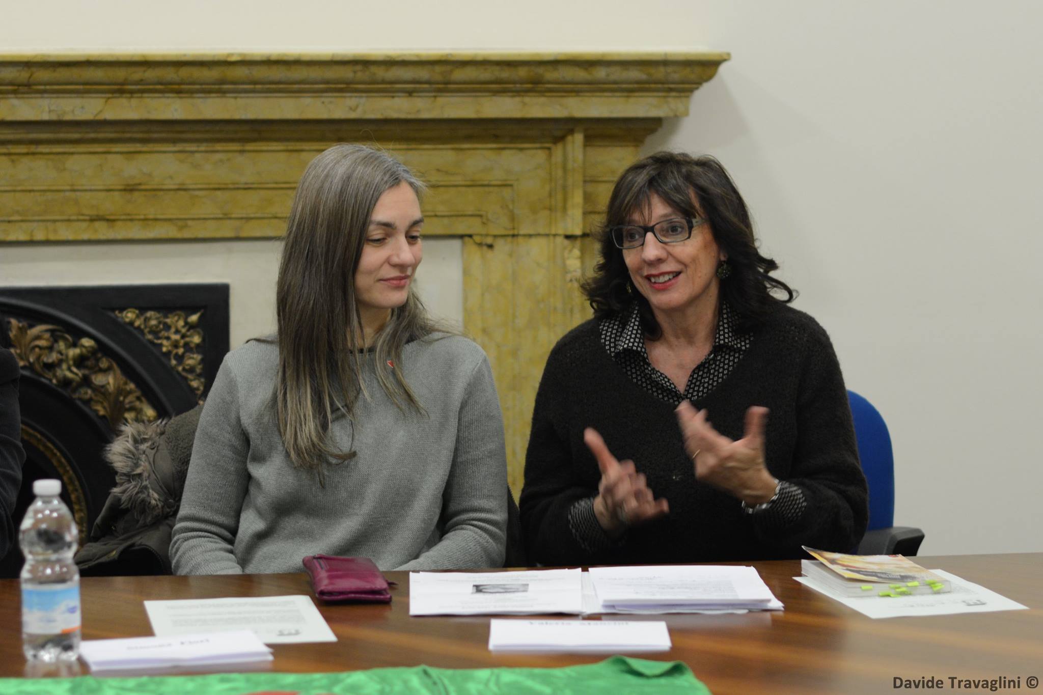 Simona dialoga con Valeria Mancini, per la Giornata della Memoria, Porrajmos 1938-2018
