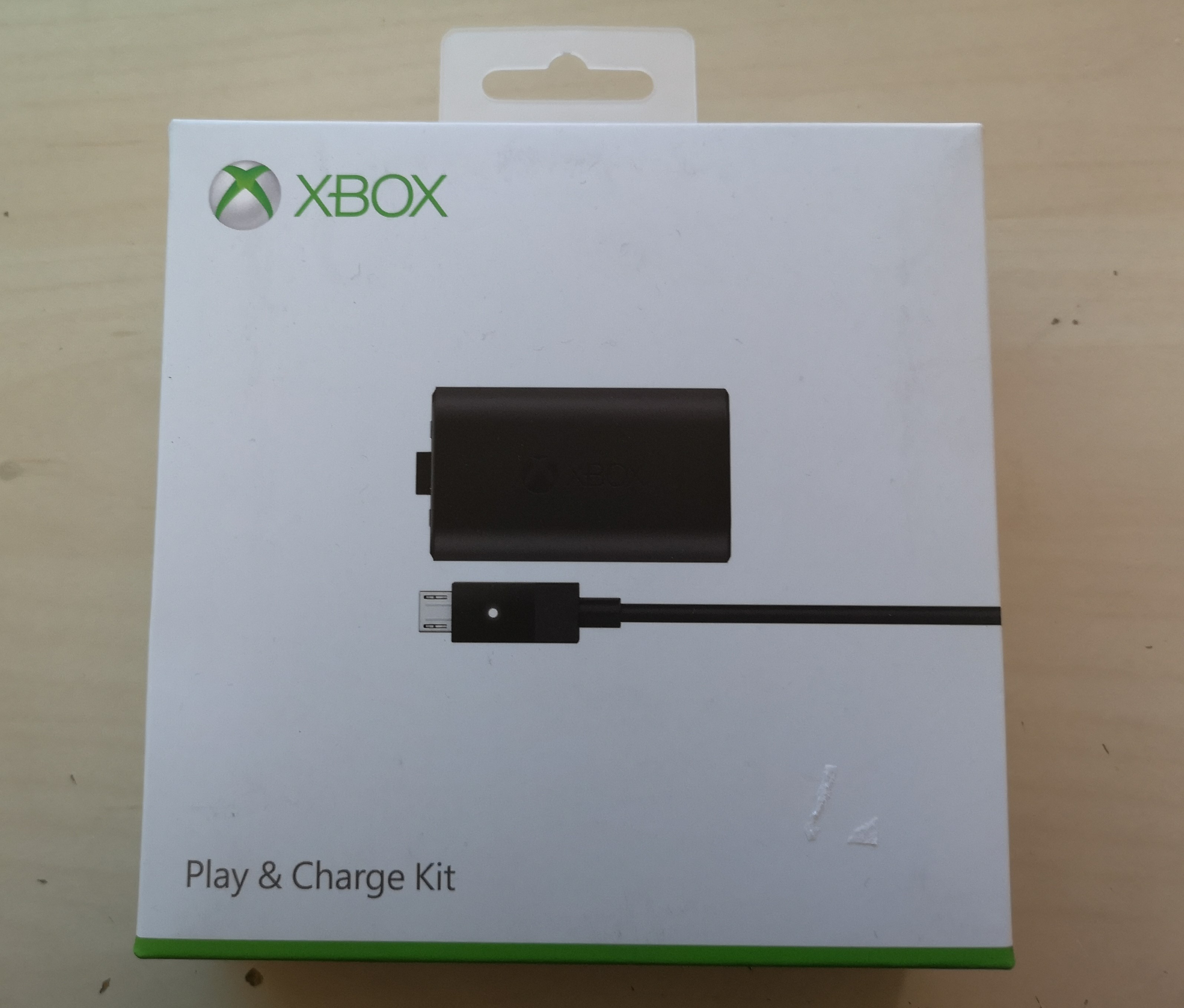Xbox play charger kit