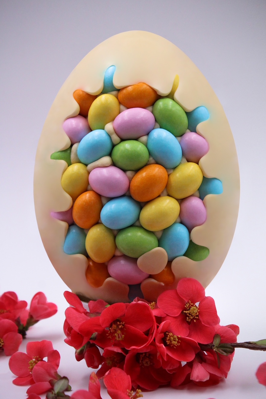 Uovo di Pasqua al cioccolato bianco 2021