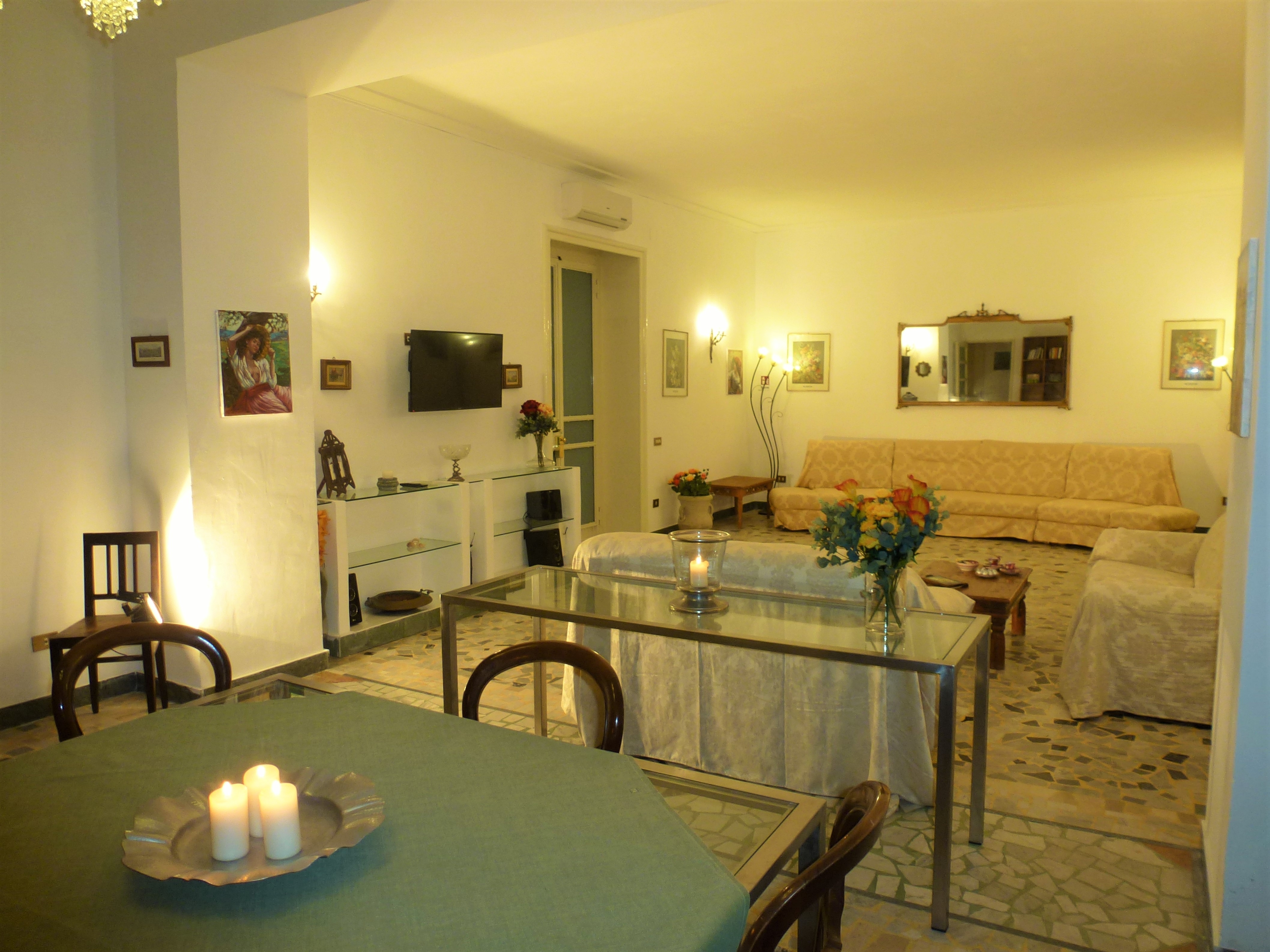 OS Garden - Tel +39 347 0861231 – Maison de charme – Confortevole appartamento con parcheggio e grande giardino privato nel centro di Salerno