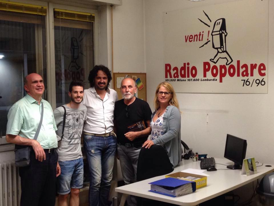 Negli studi di Radio Popolare a Milano  con Giuliano Nava, Maya Erika e Giorgio Fico Piazza