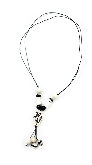 Ceramic necklace black and white