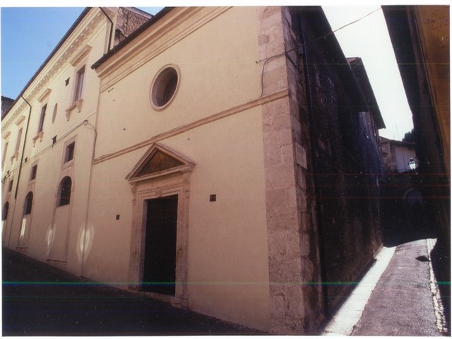 Cappella della scuola di Santa Maria degli Angeli delle suore Micarelli di L'Aquila.