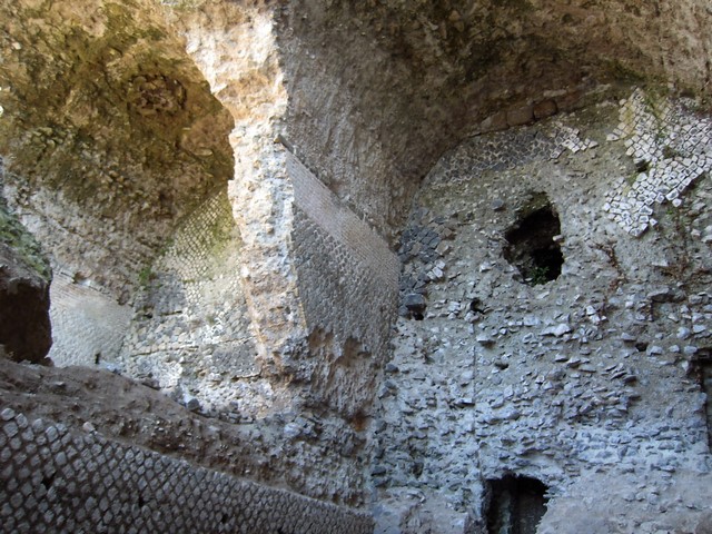 Indagini archeologiche e messa in sicurezza dei resti della "Villa di Tiberio" presso TUSCULUM.