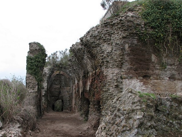 Scavi archeologici presso l'antica città di "TUSCOLO" nel comune di Grottaferrata (Roma).