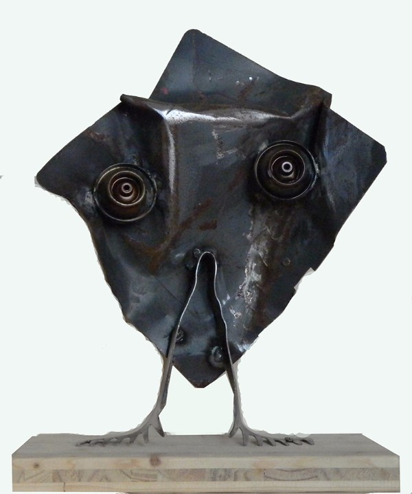   cm 35 x 28 x 5 -  scultura (assemblaggio di materiali, ferro