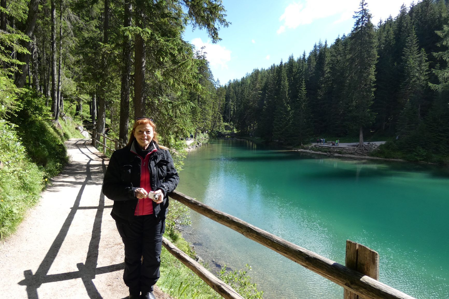 Simonetta  e la passeggiata sul lago