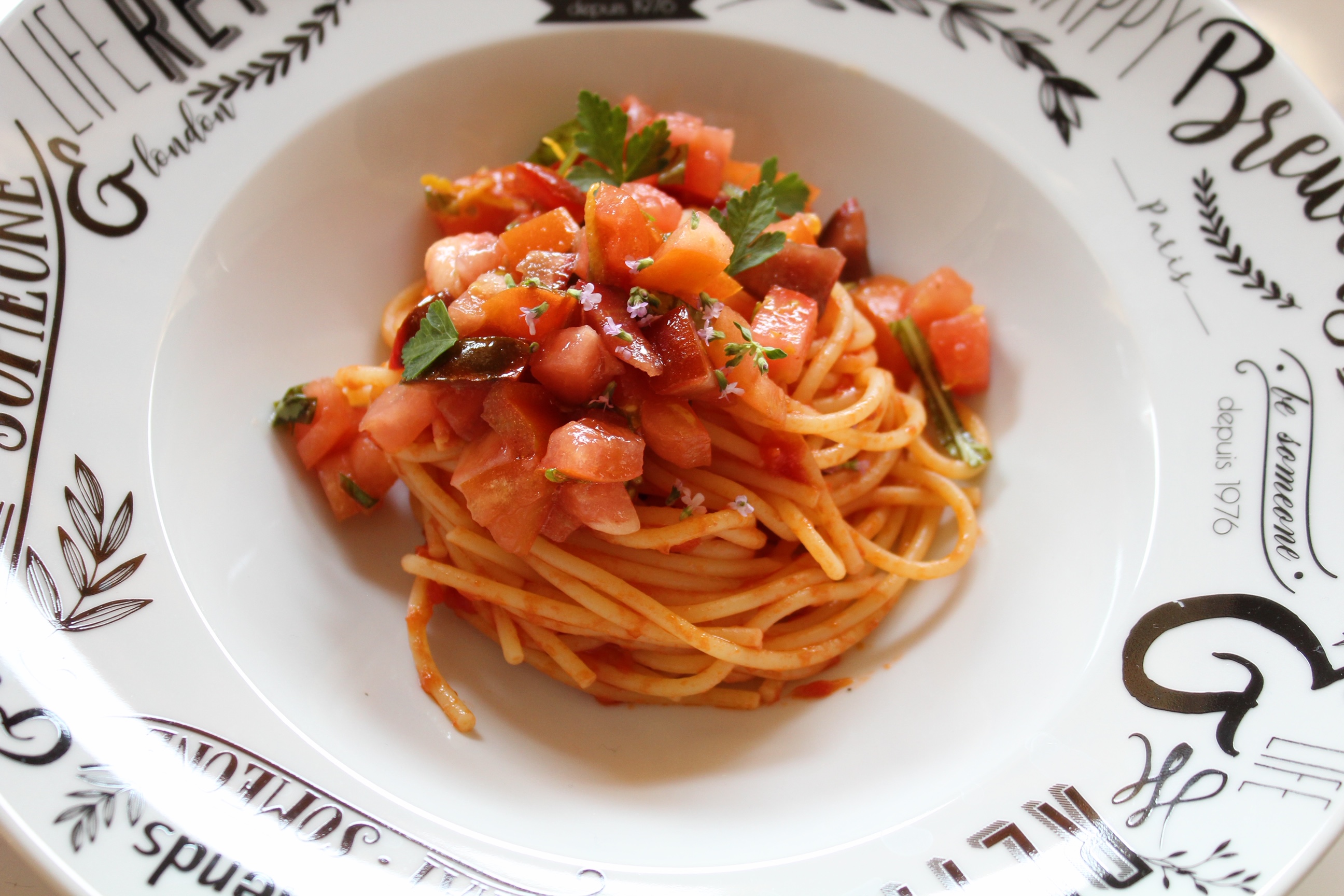 Spaghetti ai quattro pomodori