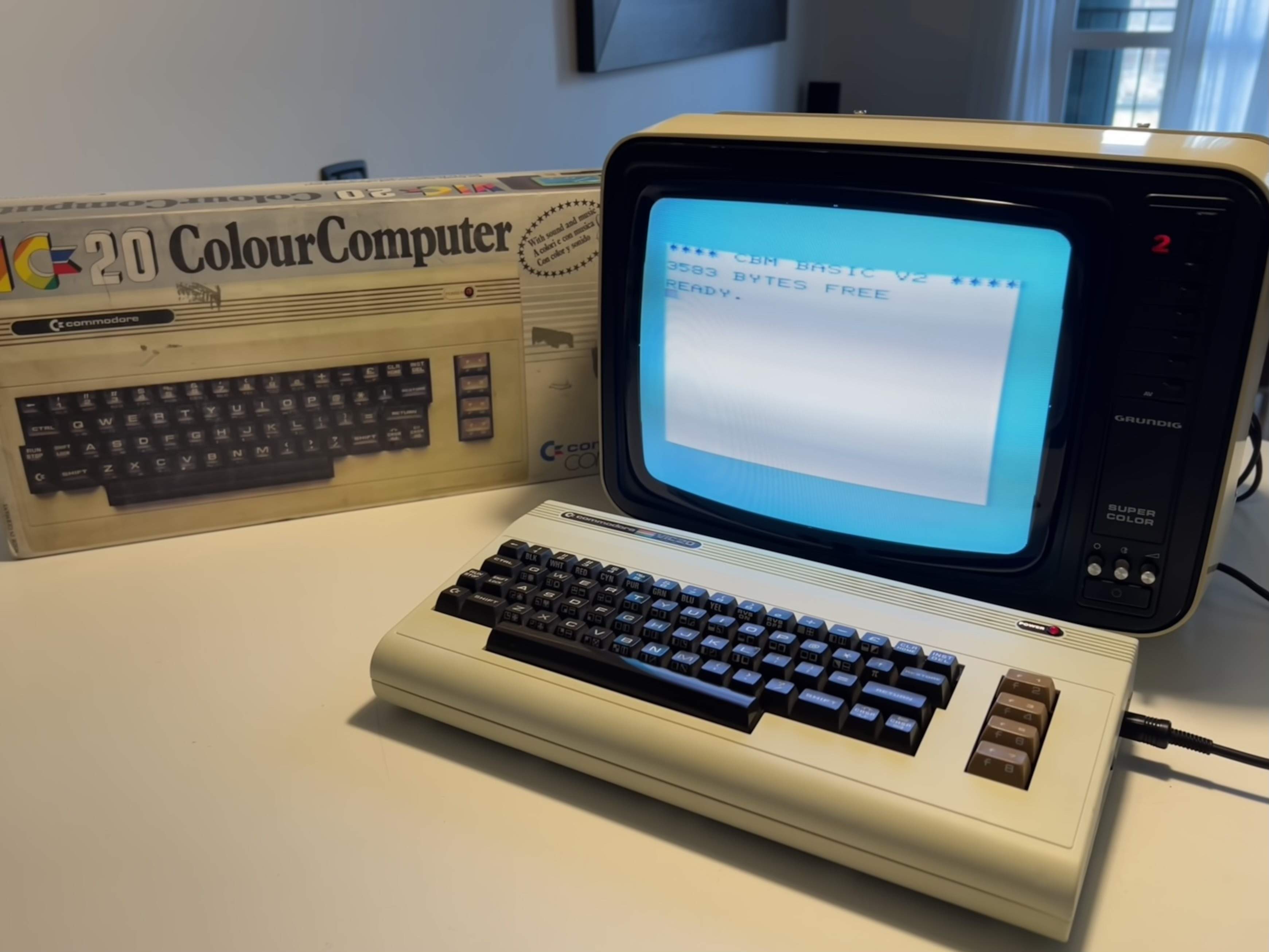 Commodore VIC20 PET STYLE