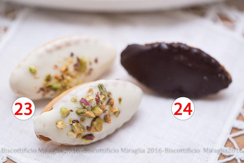 23 al cioccolato al pistacchio - 24 con nutella e cioccolato al latte