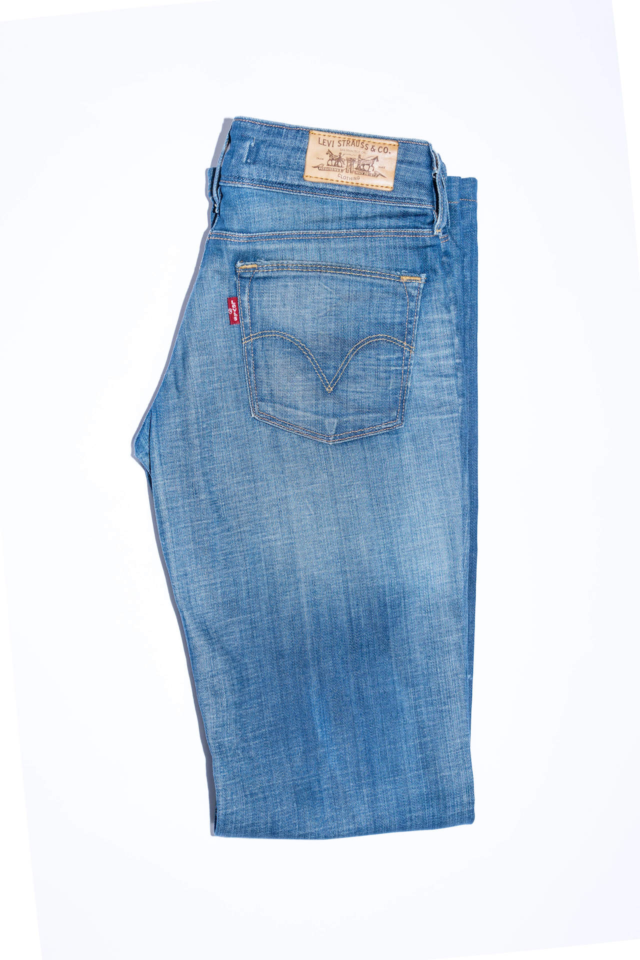 levis w26