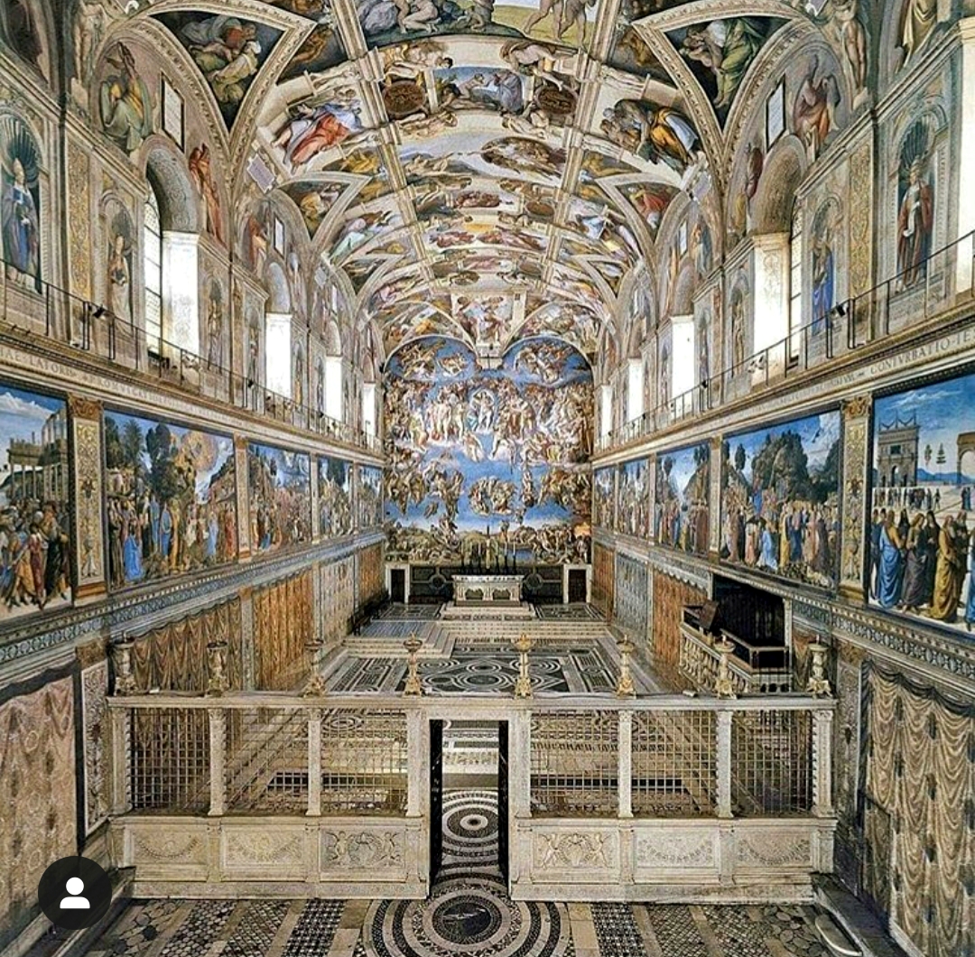 VATICAN MUSEUM & SISTINE CHAPEL - SMALL GROUP TOUR -