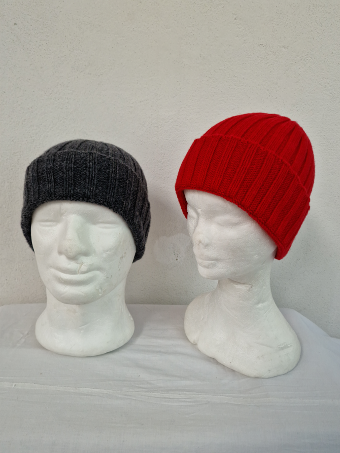 Cappelli in Cashmere 100%