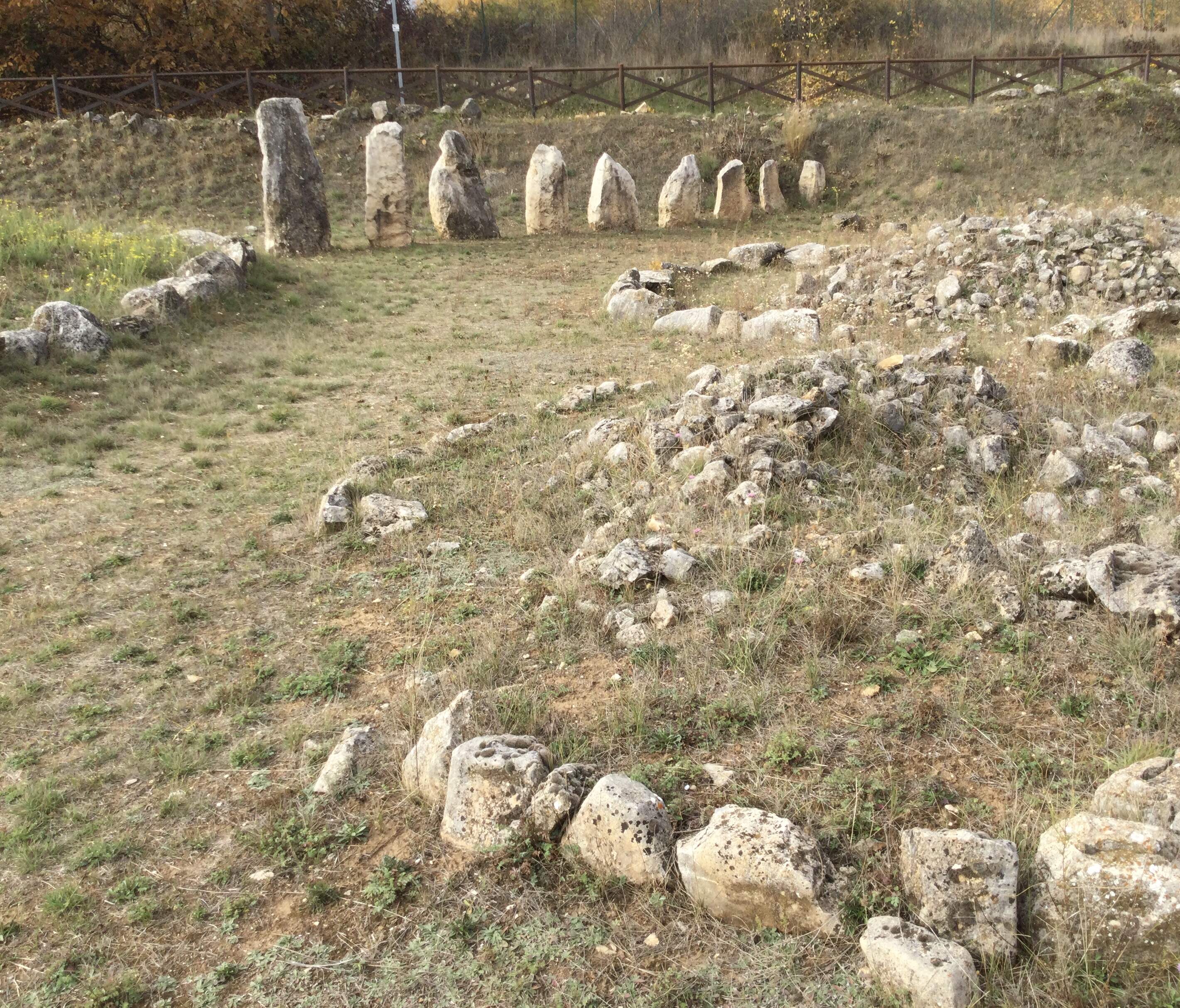 Necropoli di Fossa, la Stonehenge d'Abruzzo