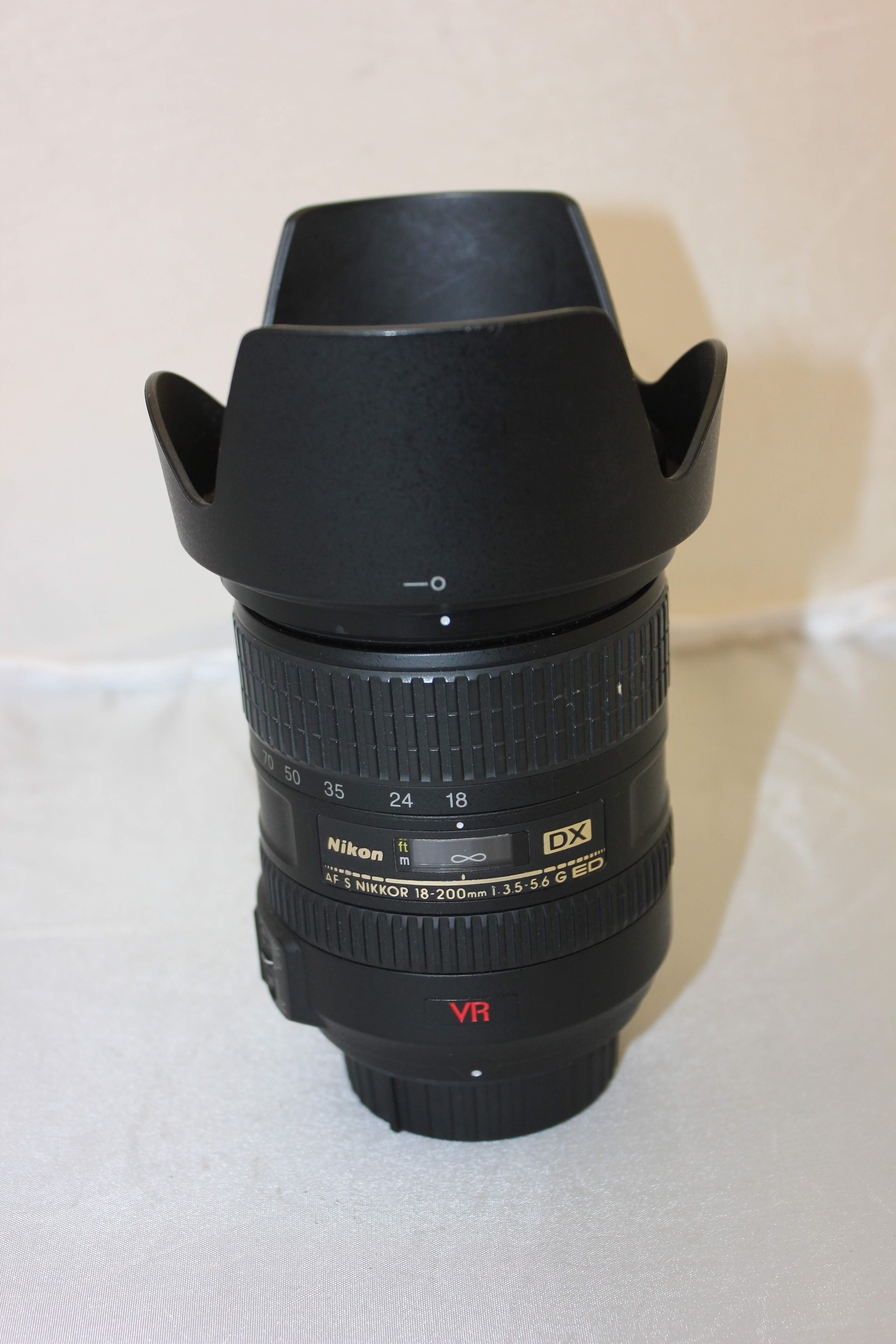 Nikon AF-S 18-200mm F3.5-5.6 G ED VR Usato