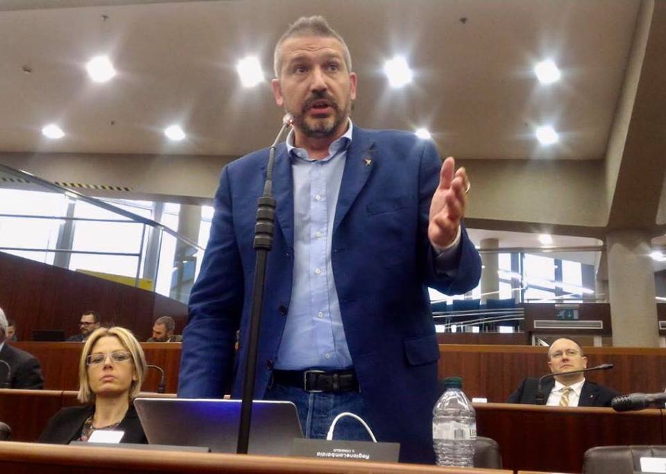 Mozione sui disservizi tratta ferroviaria S6 Novara – Treviglio, Trezzani (Lega): “ I tavoli di confronto tra Regione, Enti locali e pendolari si riuniscano più spesso e ascoltino le problematiche dei cittadini”.