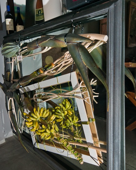 cornici di legno casco ddi banane frutta esotica  portasemi di sterlizie frutti tropicali