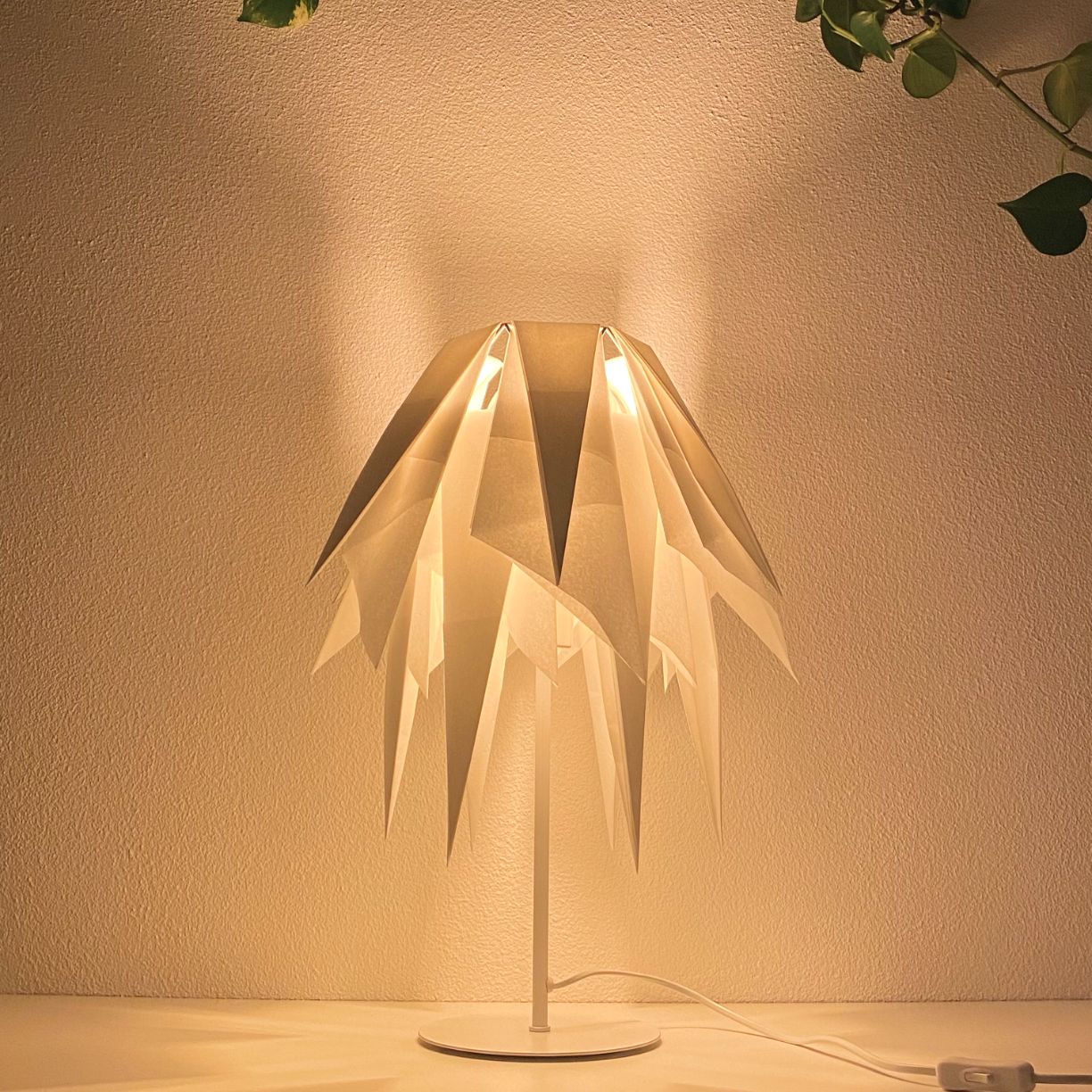 LIGHT / LAMPADA - Flower