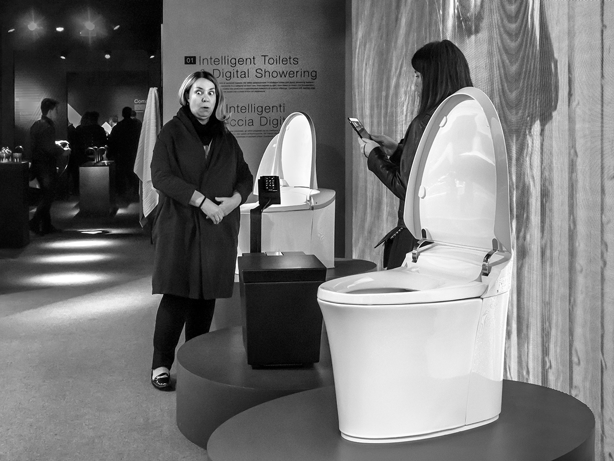 Intelligent toilets – Milano, 2019- © Alberto Scibona