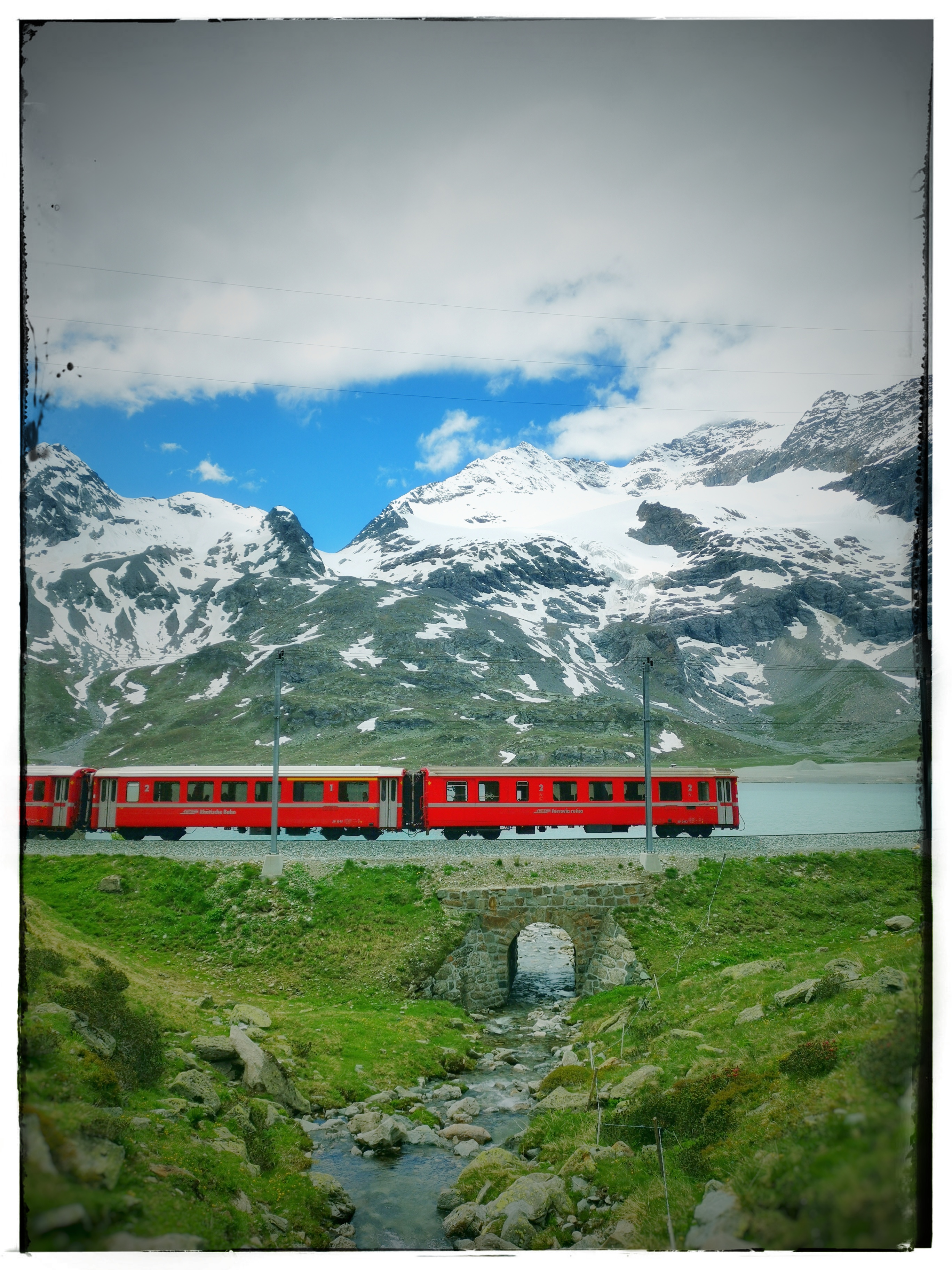 Treno del Bernina a 2328 m slm jpeg