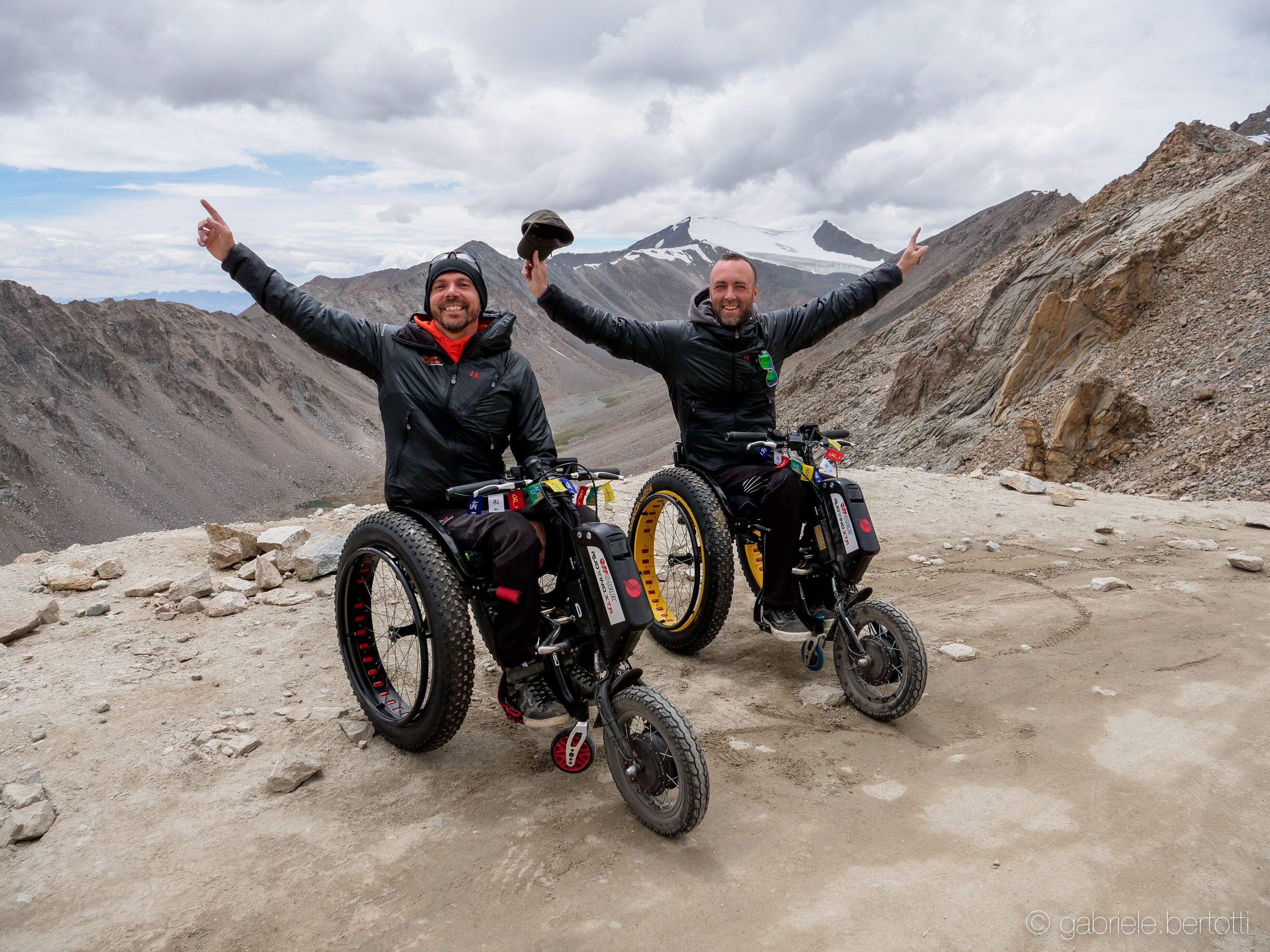 Giornata Internazionale delle persone con disabilità, un inno alla vita con il documentario "Viaggi in Carrozza" in onda questa sera su Sky