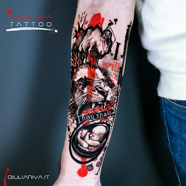 trash polka tattoo lion leone ritratto realistico tatuaggio
