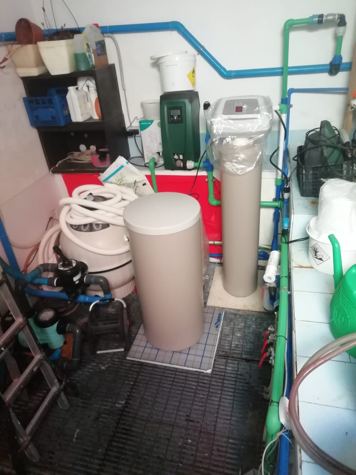 impianto idraulico autoclave con sistema filtrazione, addolcimento e pressurazione ad inverter