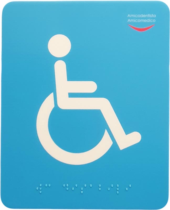 Segnaletica per non vedenti. Targa di informazione. WC disabili con Braille in trasparenza