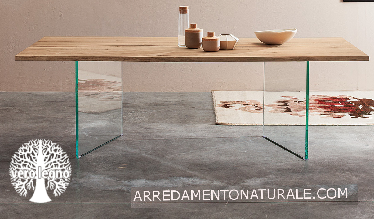tavolo in legno massello su misura con basi in vetro trasparente tipo air