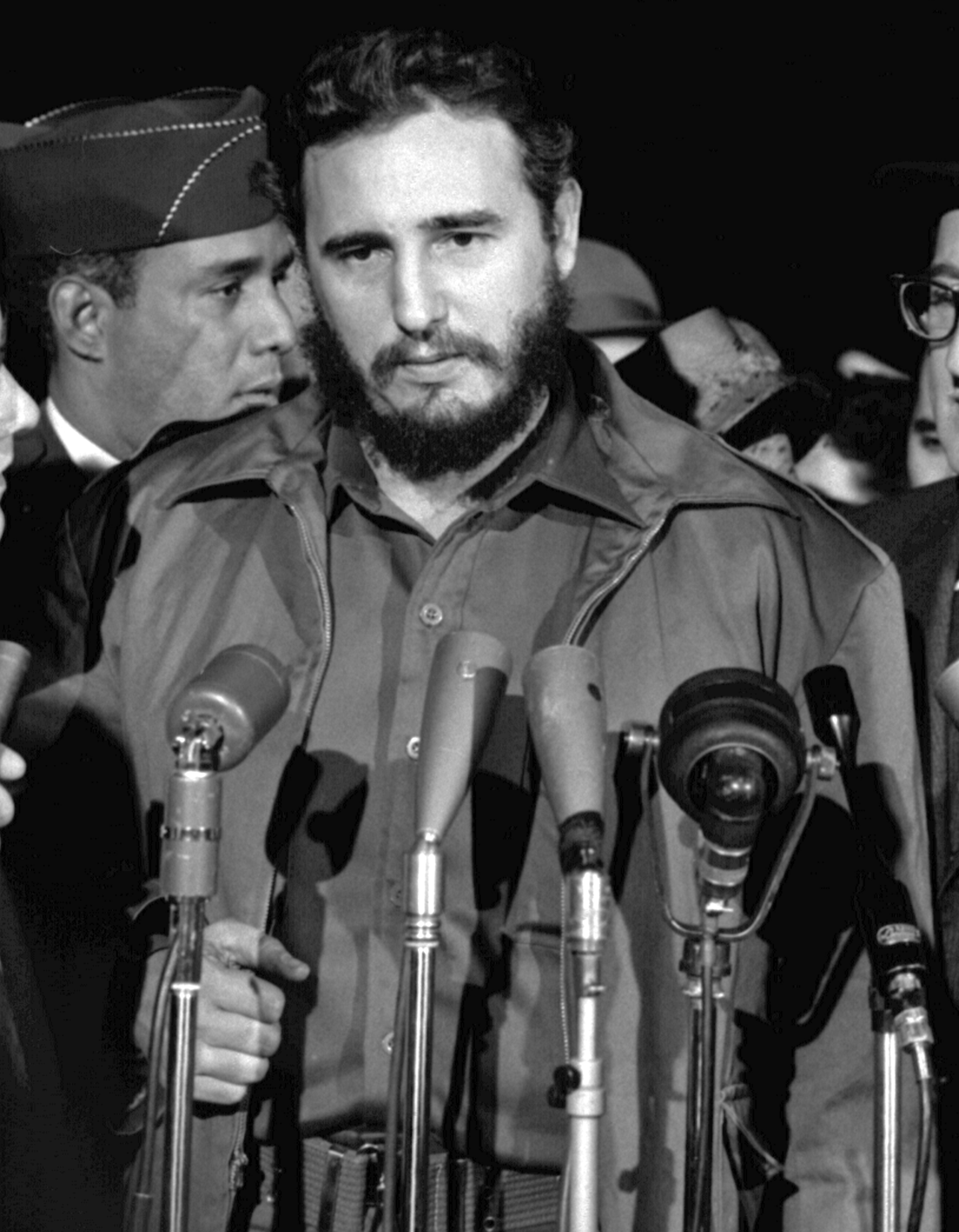 Fidel_Castro_-_MATS_Terminal_Washington_1959_croppedpng