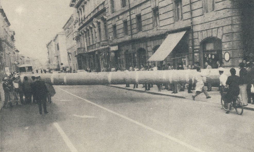 Ferrara 1962. Cos’è quel “cilindrone” in Corso Giovecca?