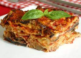 porcja, serwowana tak jak lasagna