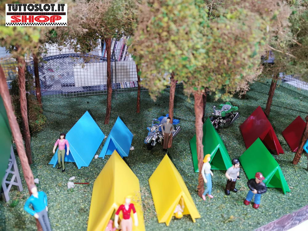 Tenda da campeggio conf. da 2 diversi pezzi - Camping tent 2 different pieces