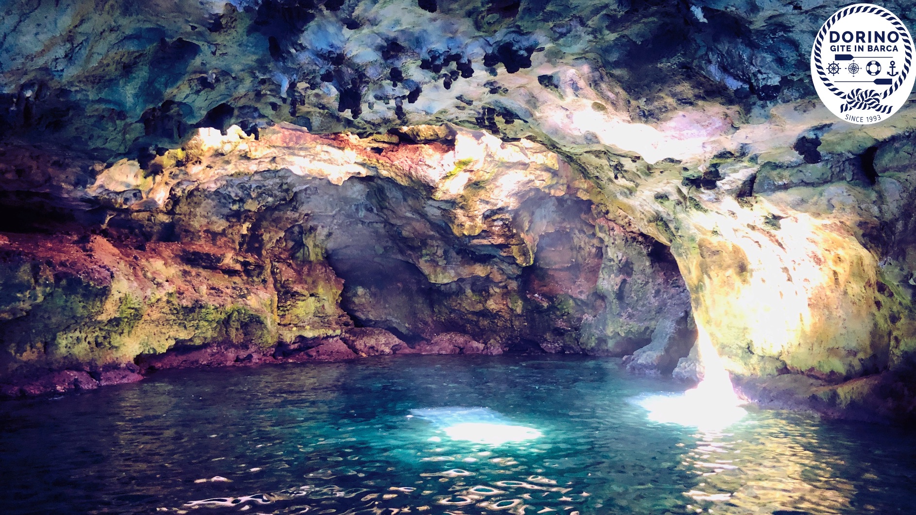 Uno dei luoghi magici di Polignano a Mare, la grotta che ha reso famoso Dorino
