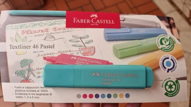 Gadget Omaggio Faber Castell "Che colore sei?"