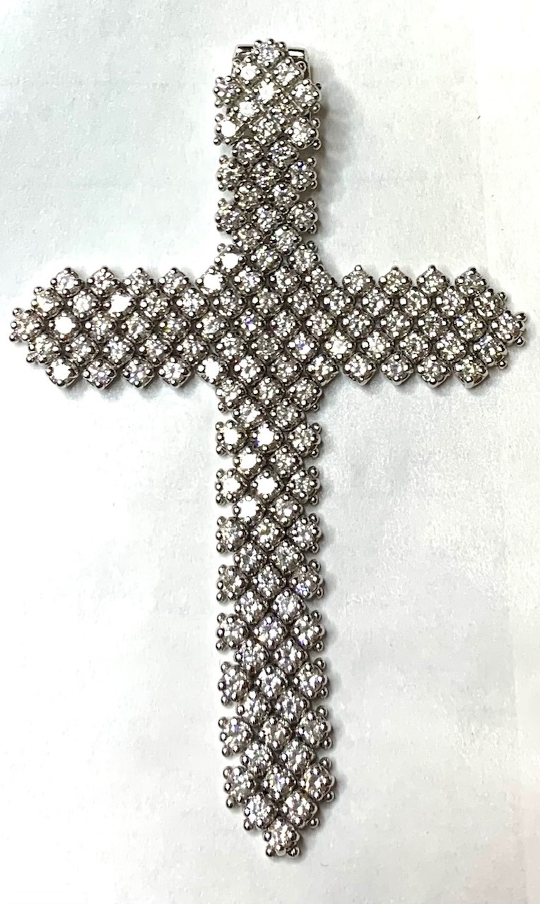 Croce in oro bianco con diamanti