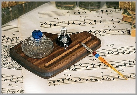 WOODEN WRITING DESK WITH PEN AND CALAMO IN MURANO GLASS AND SILVER