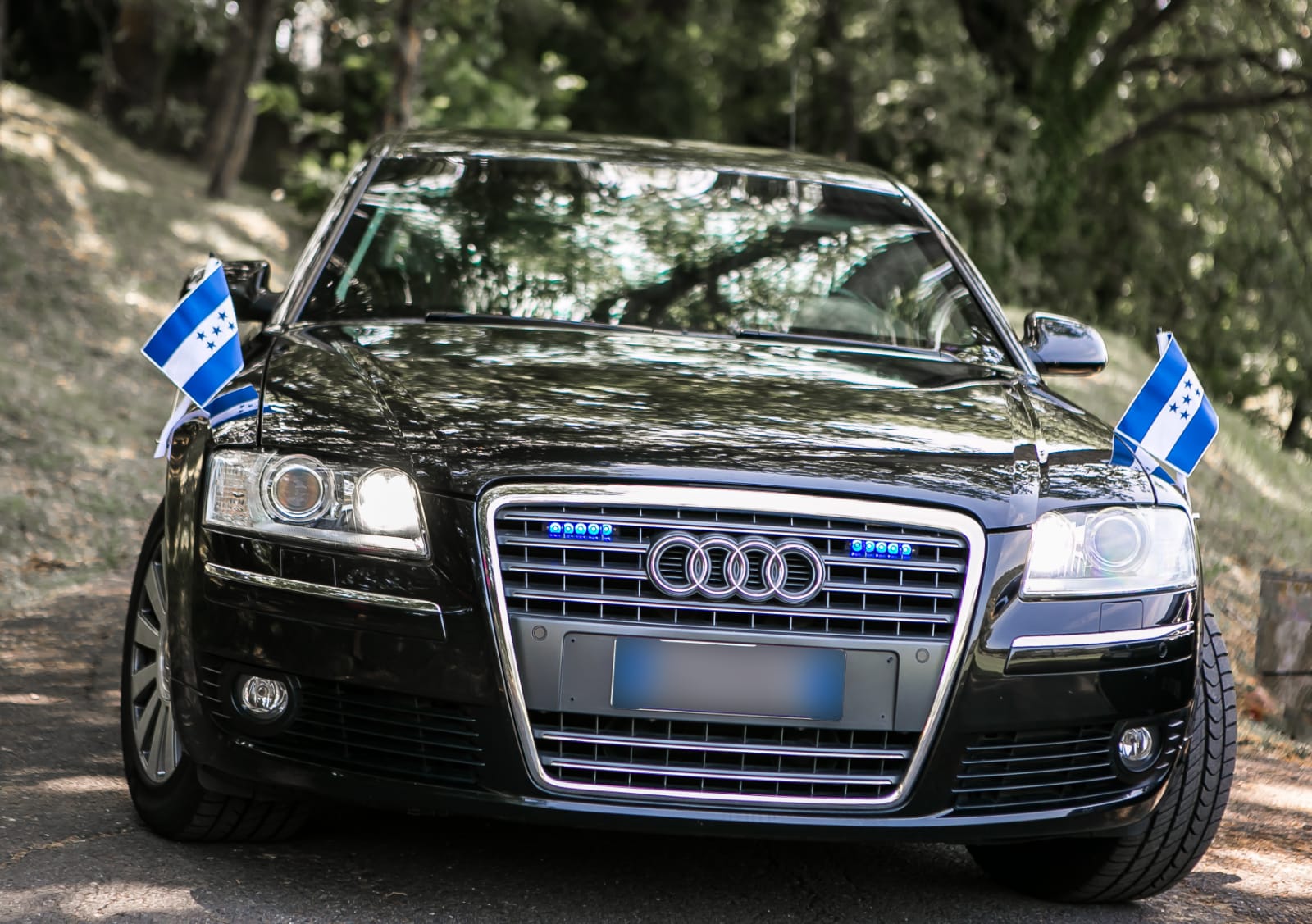 Audi Di Rappresentanza Istituzionale Blindata VR9 = Molto Alta