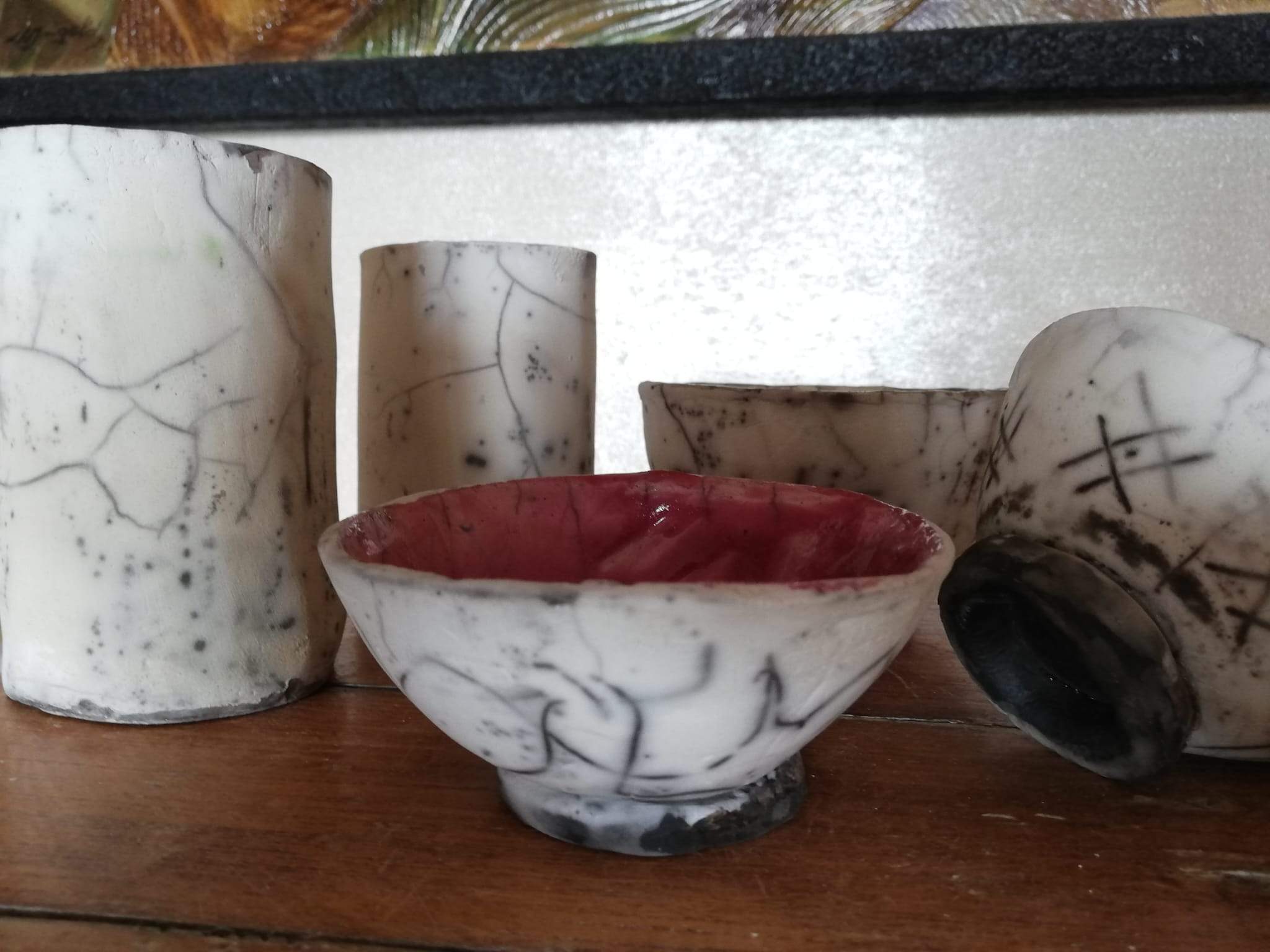 Alcuni oggetti in ceramica Raku della Bottega dei Cuori