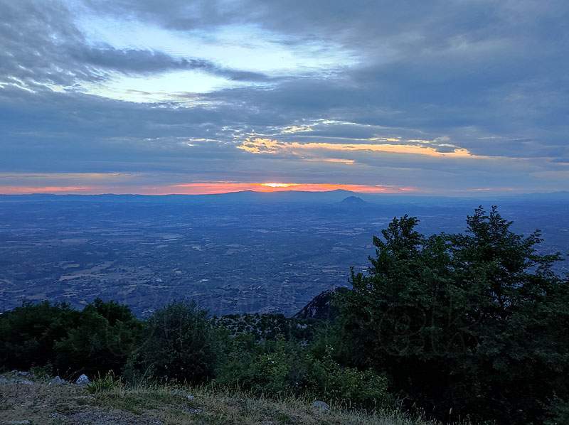 Trekking al tramonto monte Gennaro