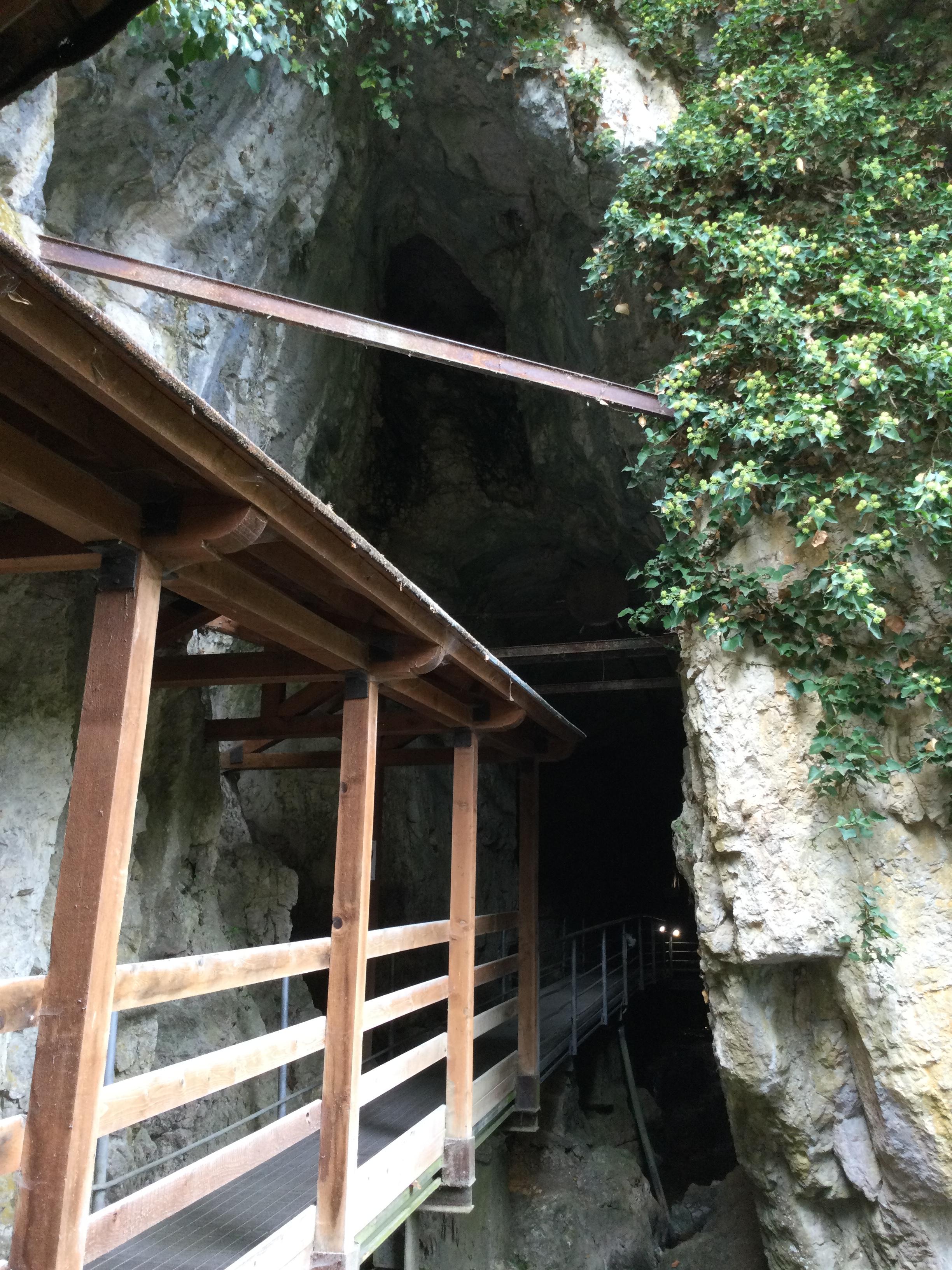 ingresso in grotta foto GabryJPG