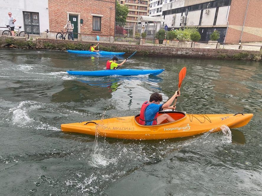 Kayak sul naviglio Grande a Trezzano