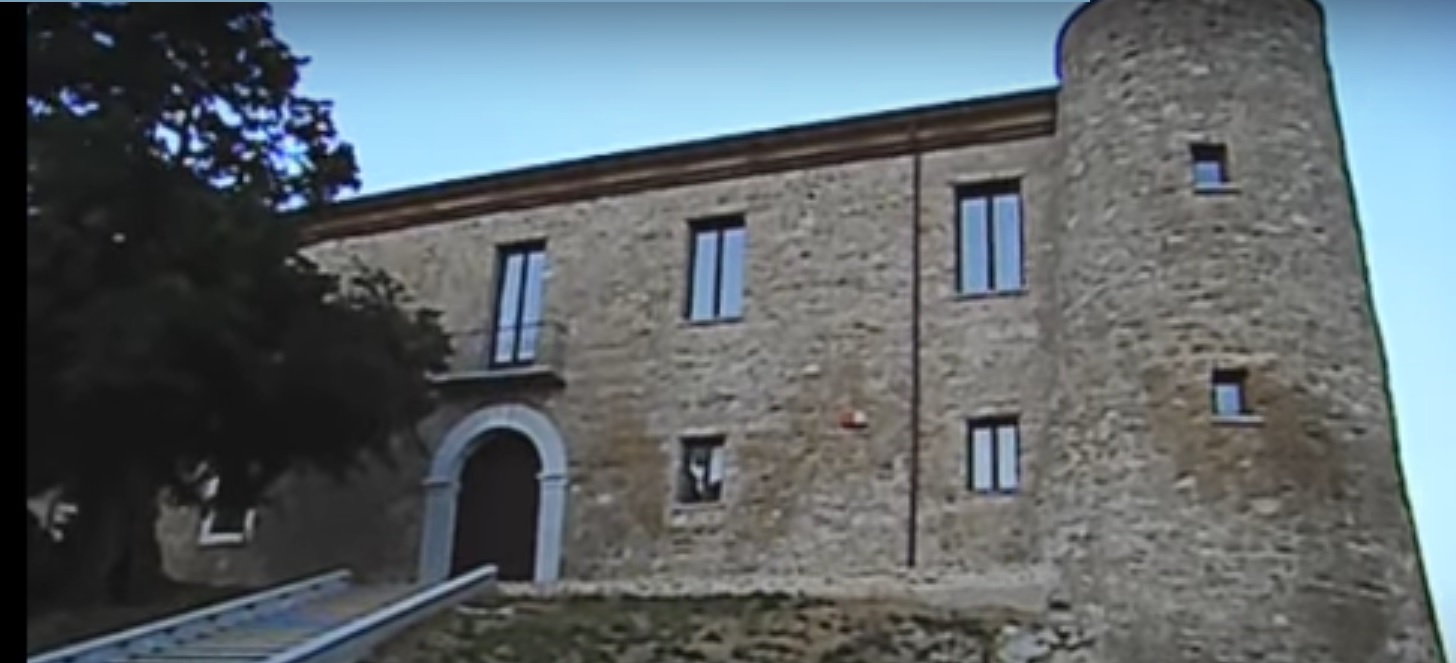 Manocalzati-Castello-di-San-Barbato 2jpg